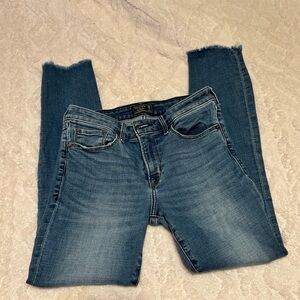 Abercrombie crop skinny jeans